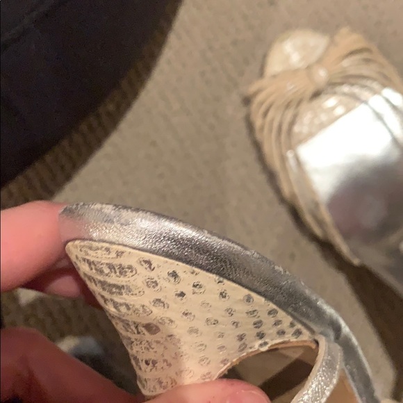 Manolo Blahnik snake skin shoes. - Picture 5 of 8